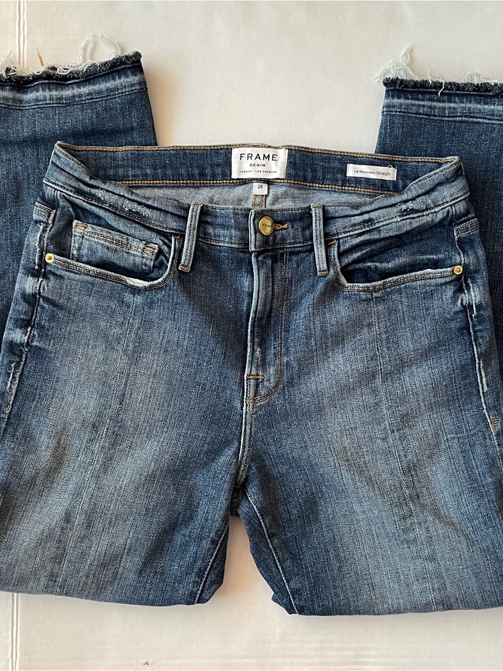 Frame Jeans Le Nouveau Straight Mid Rise Medium Wash Split Hem Size 28x24